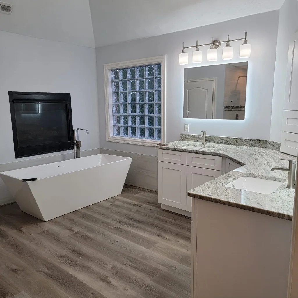 Clean Double Vanity Bath